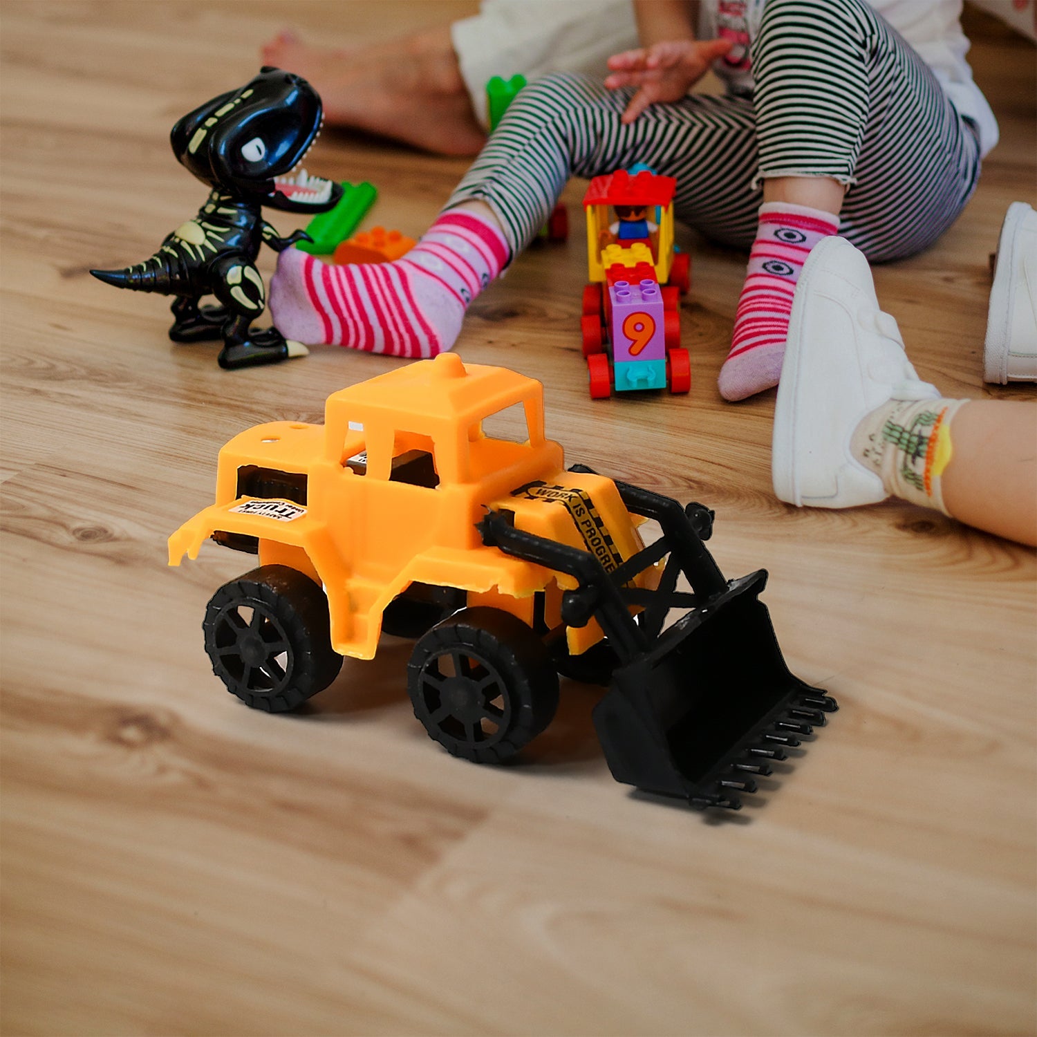 17824 Vehicle Car Engineering Automobile Construction Car Toys Set for Children Kids Crane Excavator Road Roller Forklift Mixer Truck Transporter Truck Machine Construction Toys (6 Pcs Set) 17824 Vehicle Car Engineering Automobile Construction Car Toys Set for Children Kids Crane Excavator Road Roller Forklift Mixer Truck Transporter Truck Machine Construction Toys (6 Pcs Set)